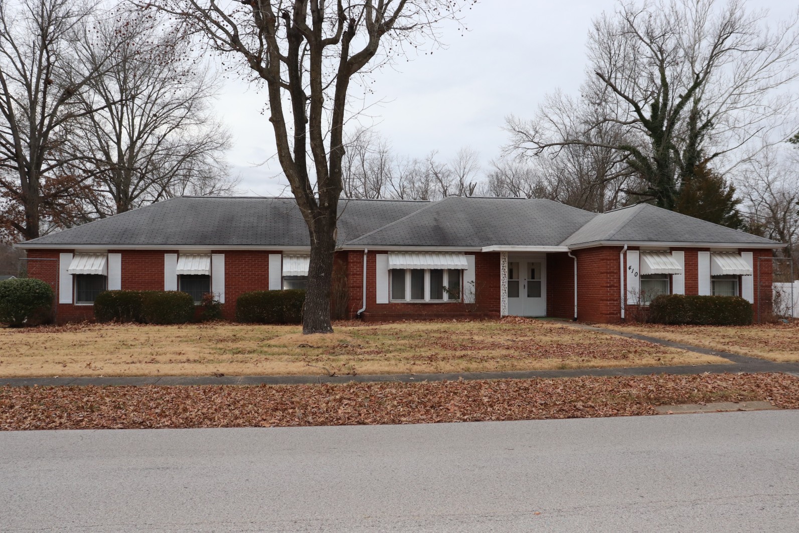 SOLD! 410 S. Emerald Lane Doerr Auction and Realty