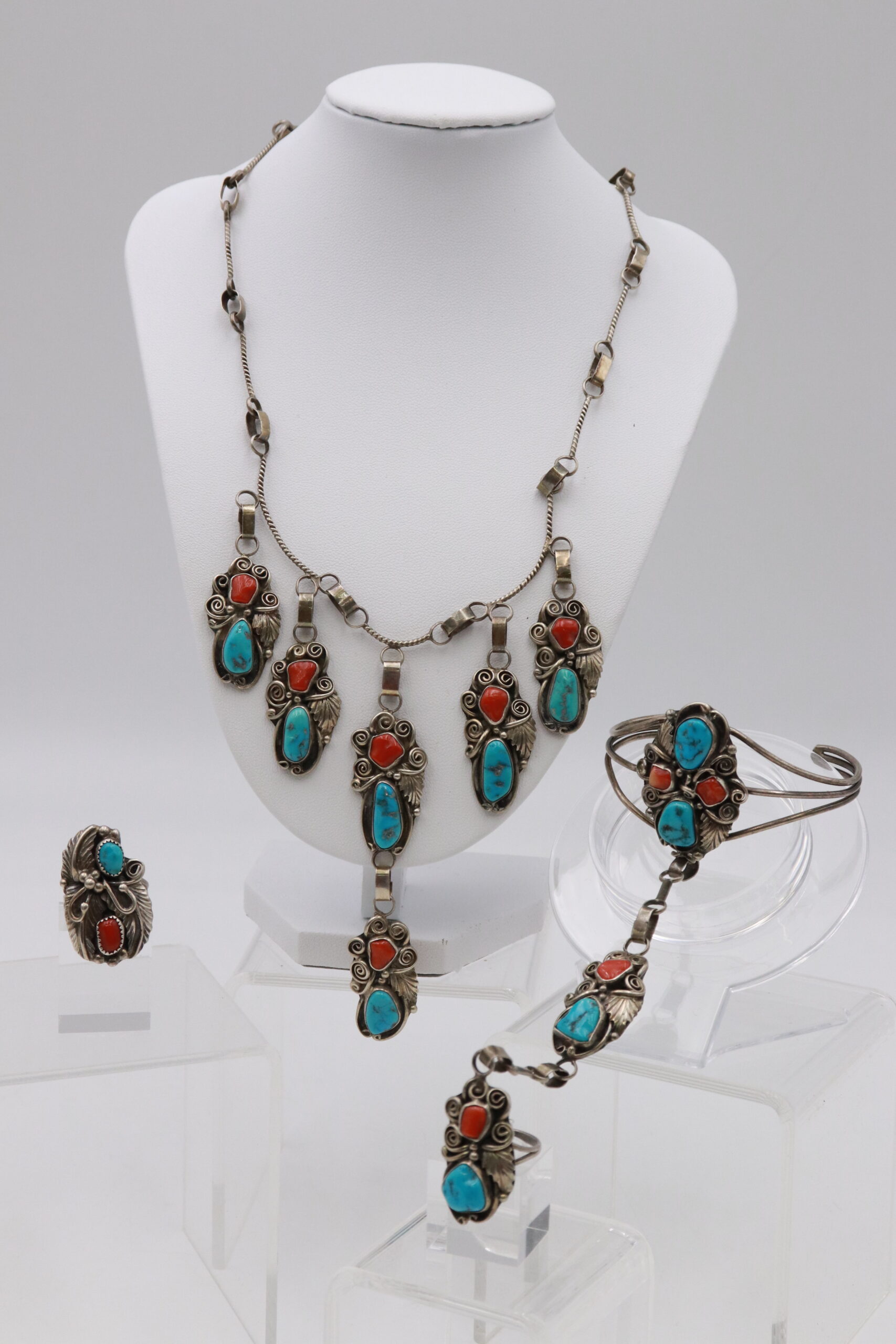 Auctions Doerr Auction and Realty